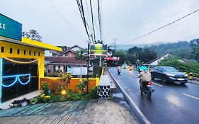 Penginapan Legok Asri